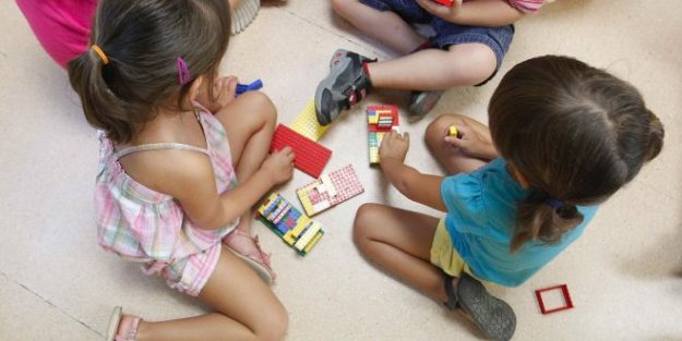 juegos-niños-adaptacion-a-la-guarderia-660×330